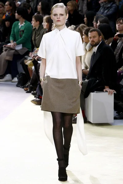 Look 23
